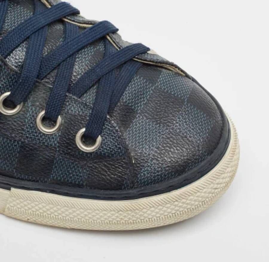 Louis Vuitton Vintage Pre-owned Canvas sneakers Blue Heren
