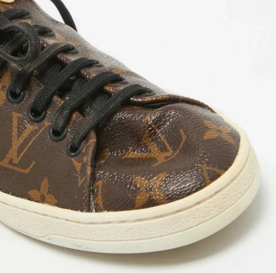 Louis Vuitton Vintage Pre-owned Canvas sneakers Brown Dames