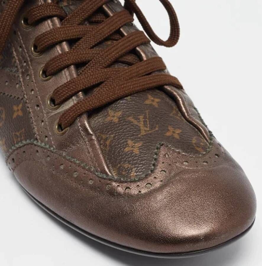 Louis Vuitton Vintage Pre-owned Canvas sneakers Brown Dames