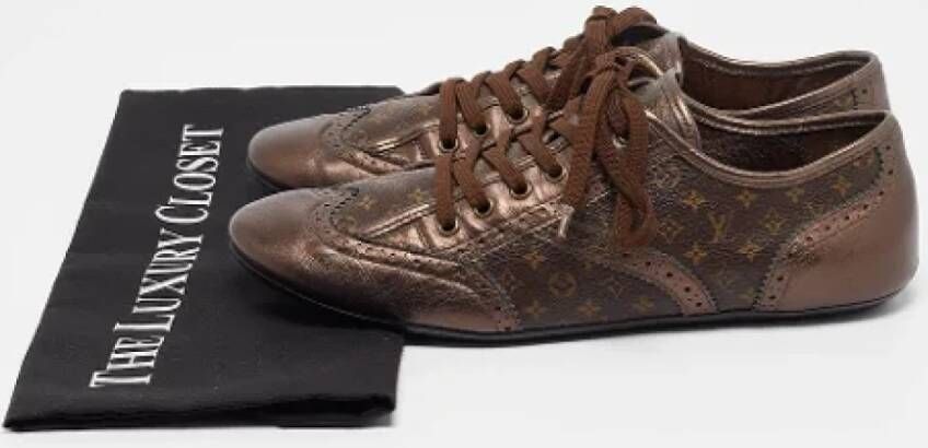 Louis Vuitton Vintage Pre-owned Canvas sneakers Brown Dames