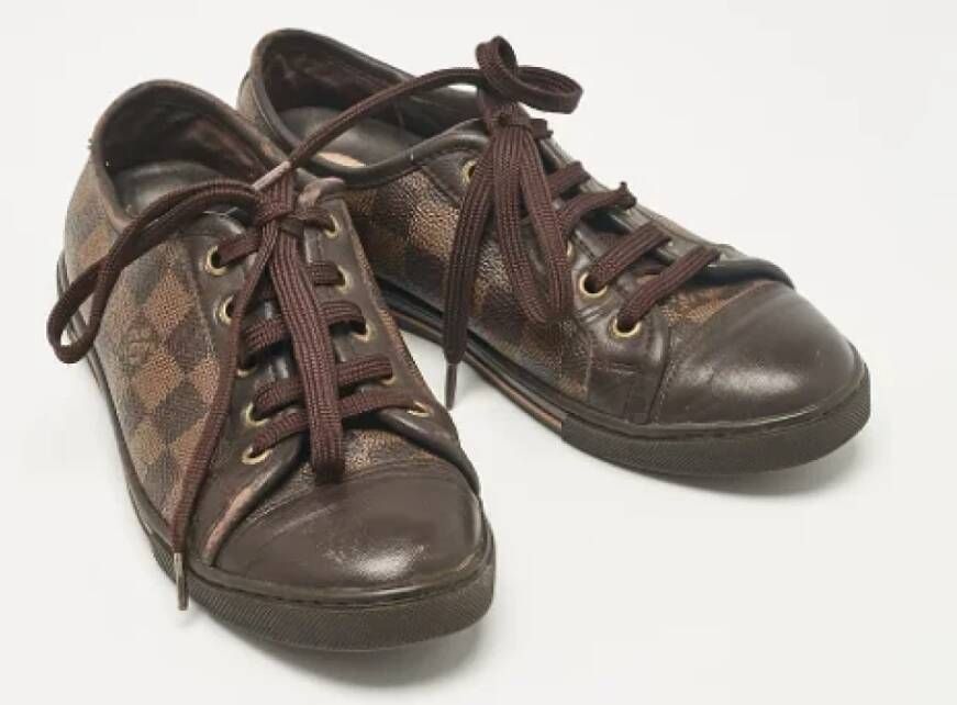 Louis Vuitton Vintage Pre-owned Canvas sneakers Brown Dames
