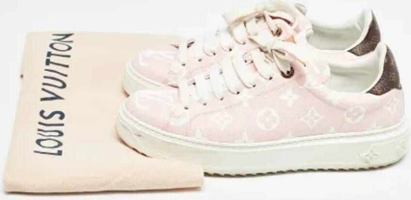 Louis Vuitton Vintage Pre-owned Canvas sneakers Pink Dames
