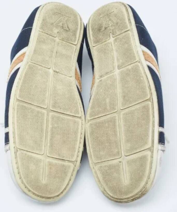 Louis Vuitton Vintage Pre-owned Canvas sneakers White Dames