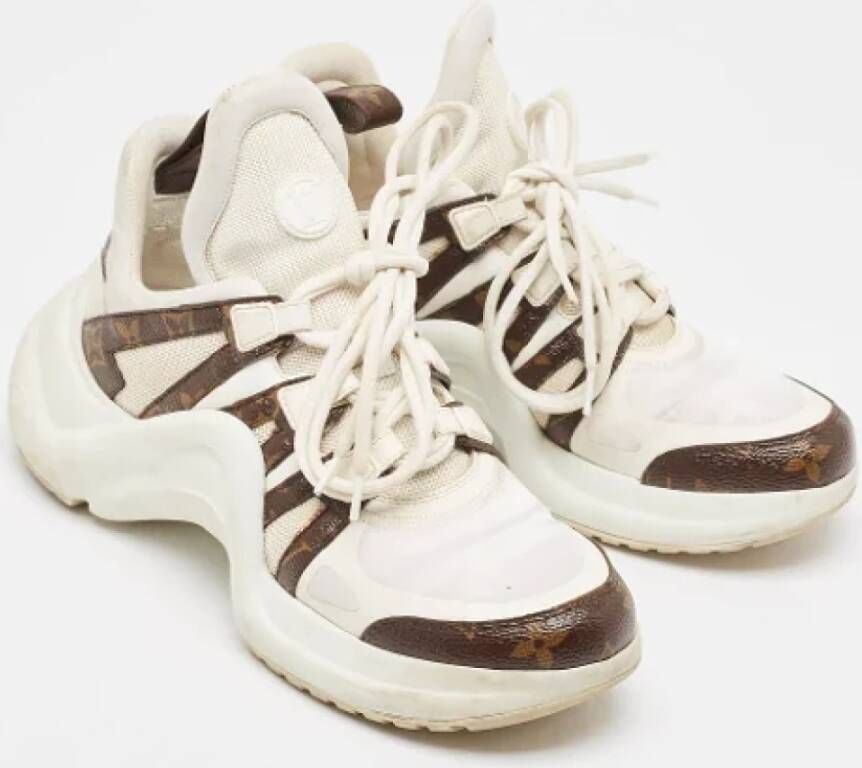 Louis Vuitton Vintage Pre-owned Canvas sneakers White Dames