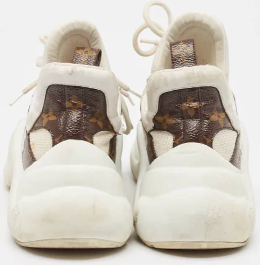 Louis Vuitton Vintage Pre-owned Canvas sneakers White Dames