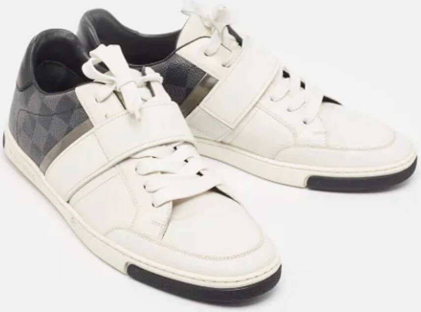Louis Vuitton Vintage Pre-owned Canvas sneakers White Heren