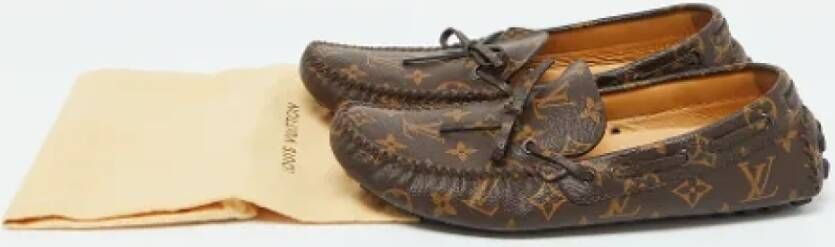 Louis Vuitton Vintage Pre-owned Coated canvas flats Brown Heren