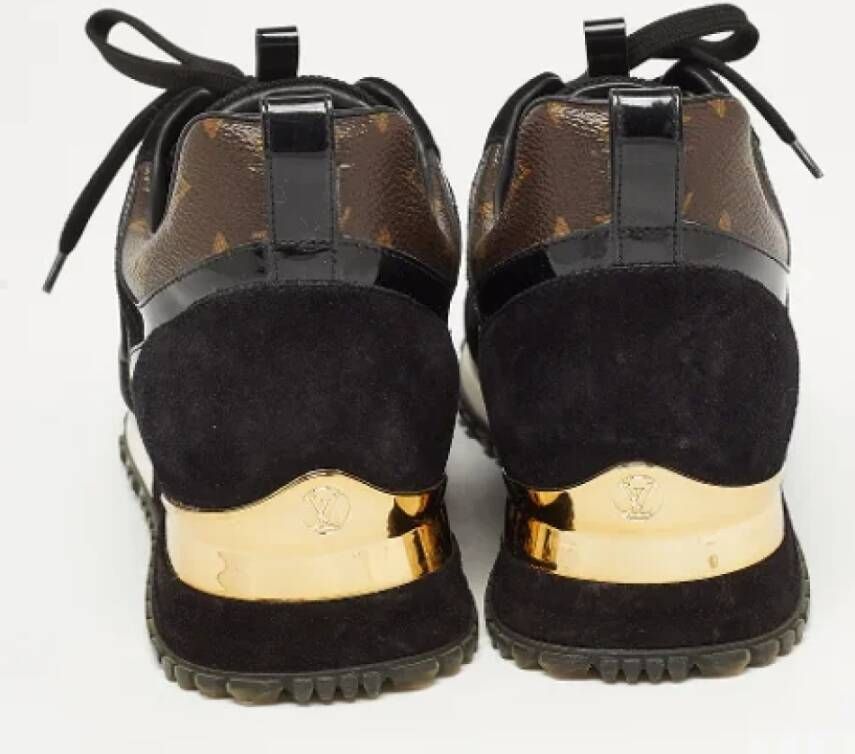 Louis Vuitton Vintage Pre-owned Coated canvas sneakers Black Dames
