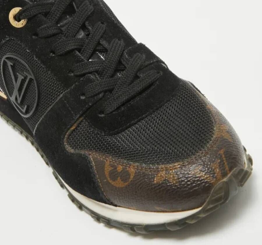 Louis Vuitton Vintage Pre-owned Coated canvas sneakers Black Dames