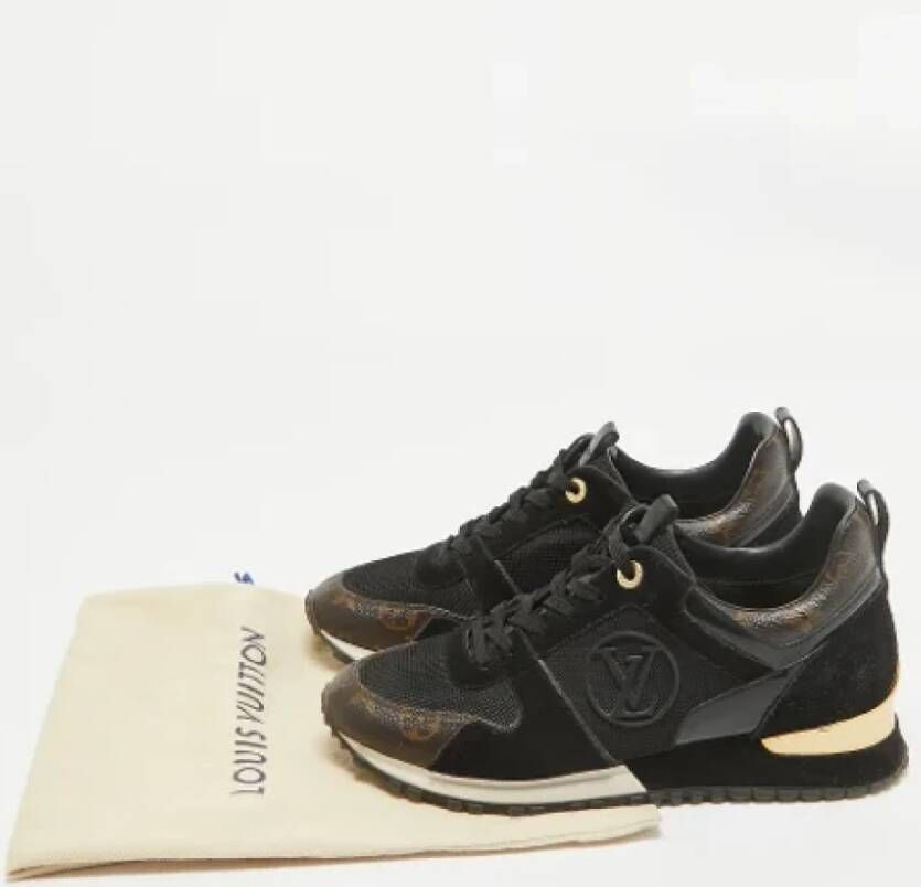 Louis Vuitton Vintage Pre-owned Coated canvas sneakers Black Dames