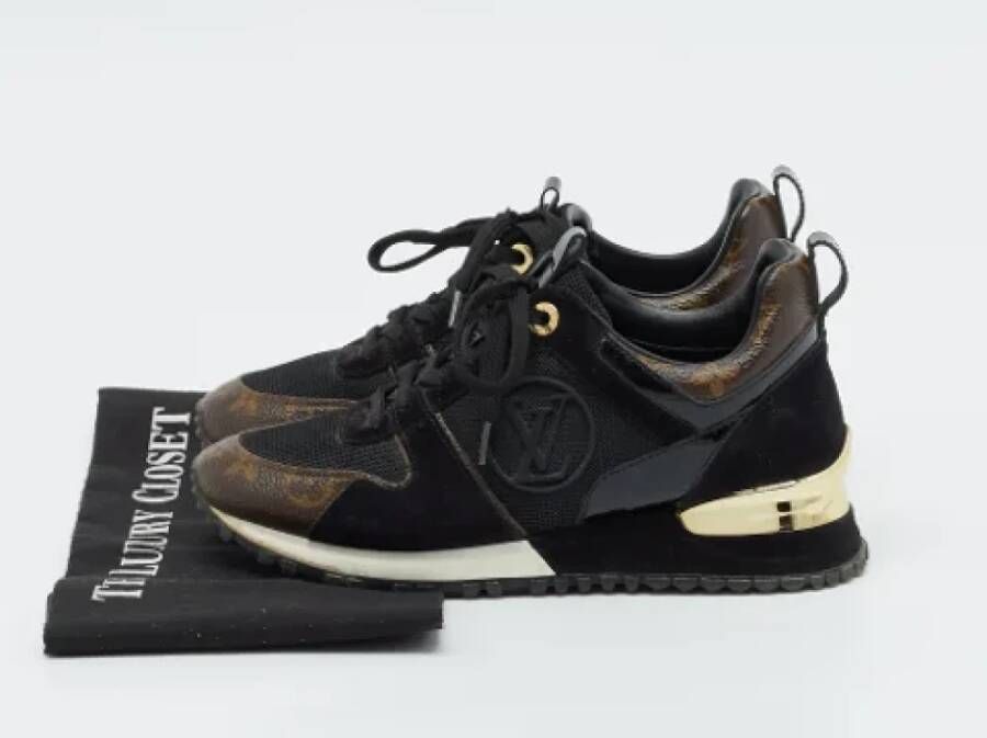Louis Vuitton Vintage Pre-owned Coated canvas sneakers Black Dames