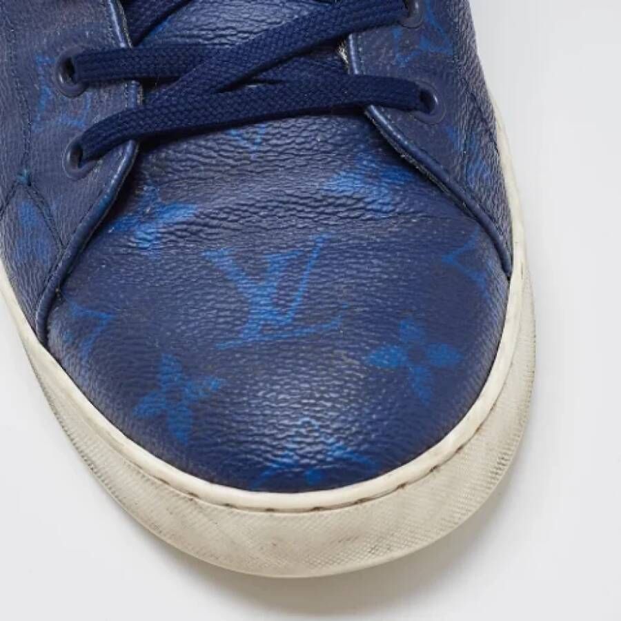 Louis Vuitton Vintage Pre-owned Coated canvas sneakers Blue Dames