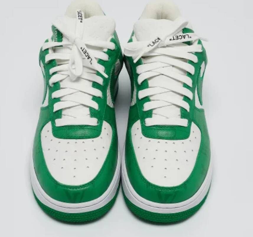 Louis Vuitton Vintage Pre-owned Coated canvas sneakers Green Heren