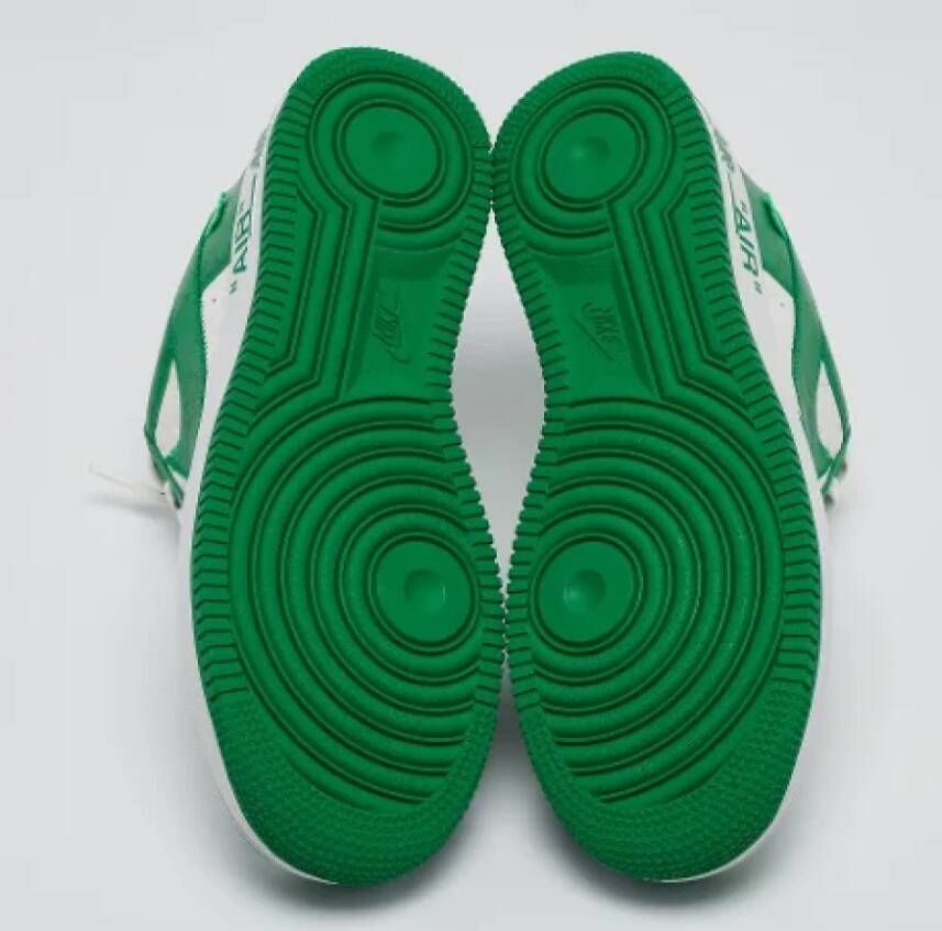 Louis Vuitton Vintage Pre-owned Coated canvas sneakers Green Heren
