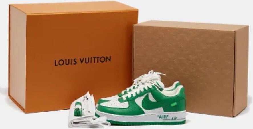 Louis Vuitton Vintage Pre-owned Coated canvas sneakers Green Heren