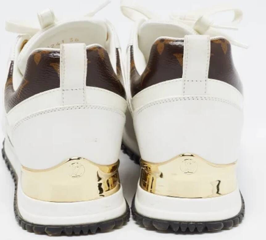 Louis Vuitton Vintage Pre-owned Coated canvas sneakers White Dames
