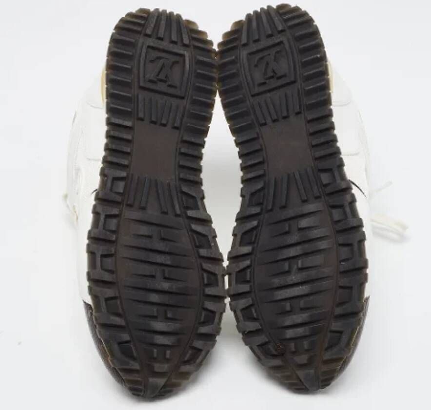 Louis Vuitton Vintage Pre-owned Coated canvas sneakers White Dames
