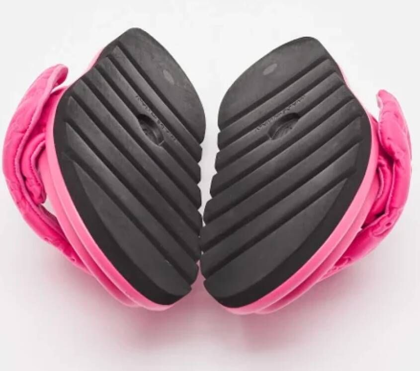 Louis Vuitton Vintage Pre-owned Fabric sandals Pink Dames