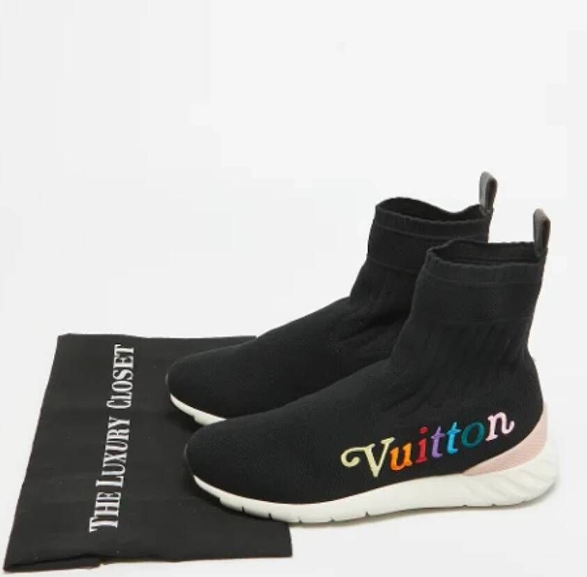 Louis Vuitton Vintage Pre-owned Fabric sneakers Black Dames
