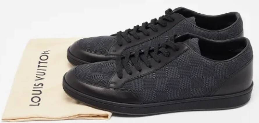 Louis Vuitton Vintage Pre-owned Fabric sneakers Black Heren