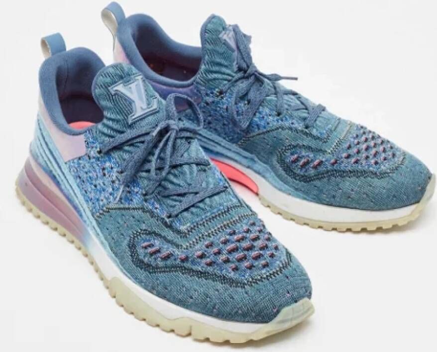 Louis Vuitton Vintage Pre-owned Fabric sneakers Blue Heren