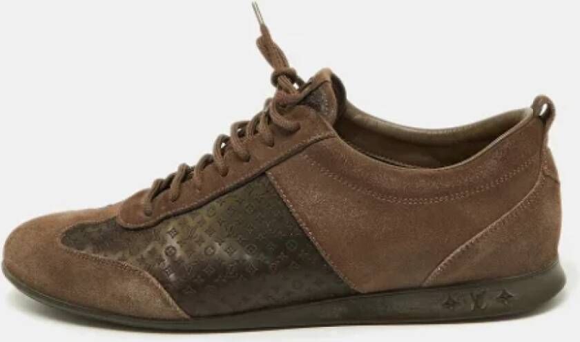 Louis Vuitton Vintage Pre-owned Fabric sneakers Brown Dames