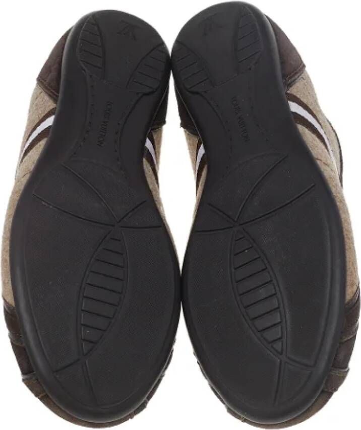 Louis Vuitton Vintage Pre-owned Fabric sneakers Brown Dames