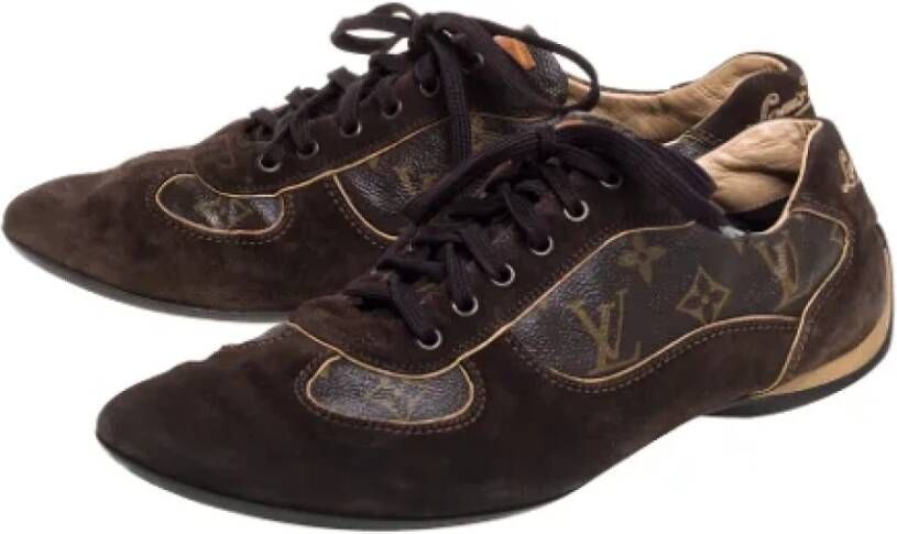 Louis Vuitton Vintage Pre-owned Fabric sneakers Brown Dames