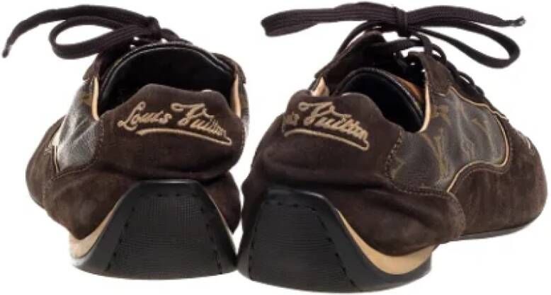 Louis Vuitton Vintage Pre-owned Fabric sneakers Brown Dames