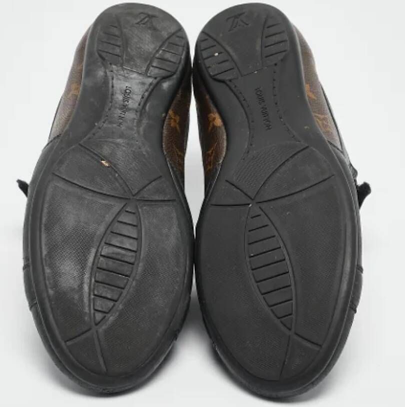 Louis Vuitton Vintage Pre-owned Fabric sneakers Brown Heren