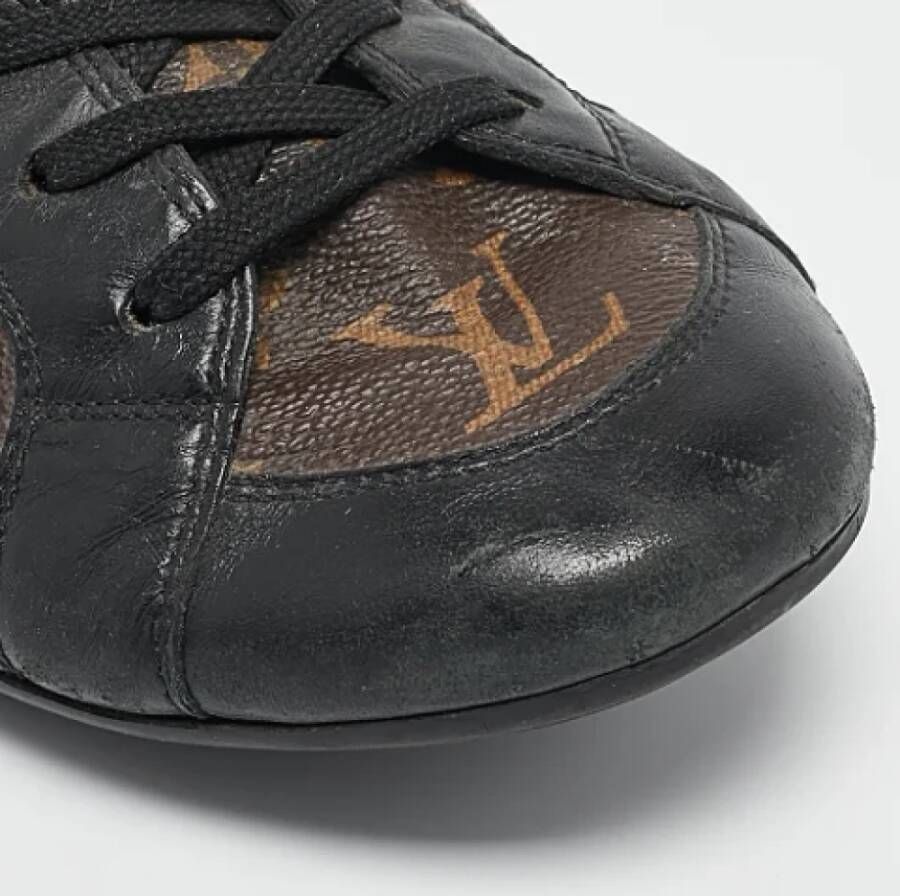 Louis Vuitton Vintage Pre-owned Fabric sneakers Brown Heren