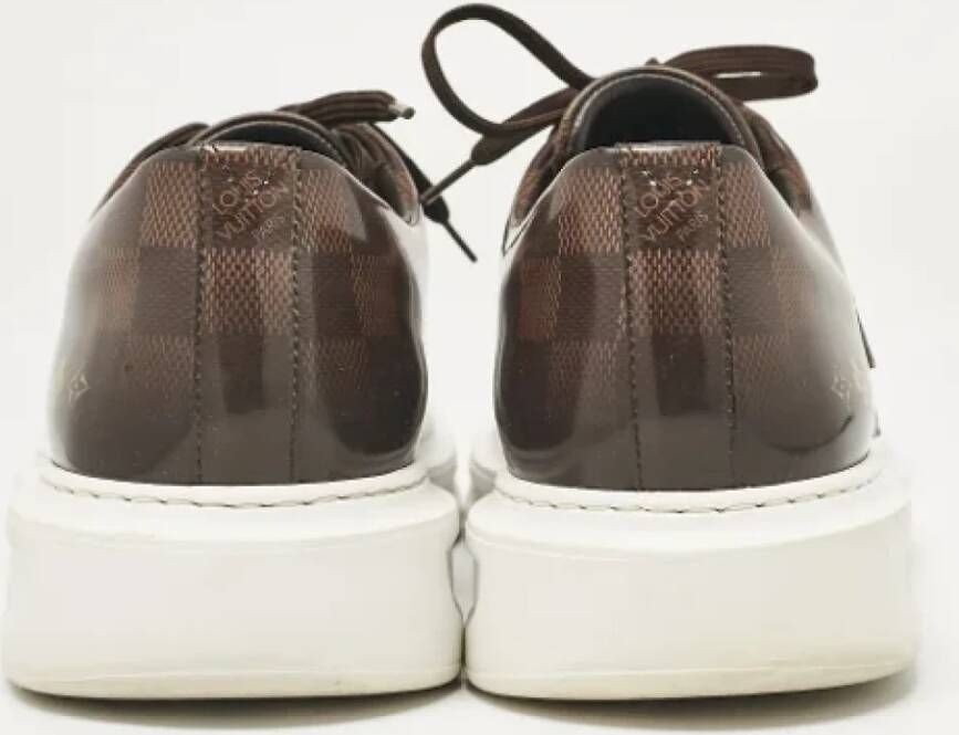 Louis Vuitton Vintage Pre-owned Fabric sneakers Brown Heren