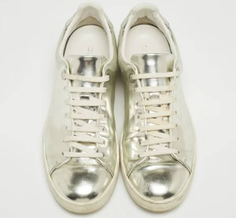 Louis Vuitton Vintage Pre-owned Fabric sneakers Gray Dames