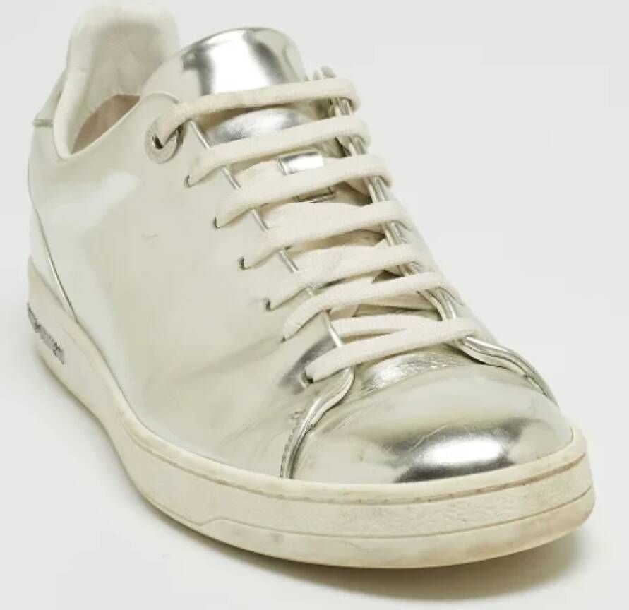 Louis Vuitton Vintage Pre-owned Fabric sneakers Gray Dames
