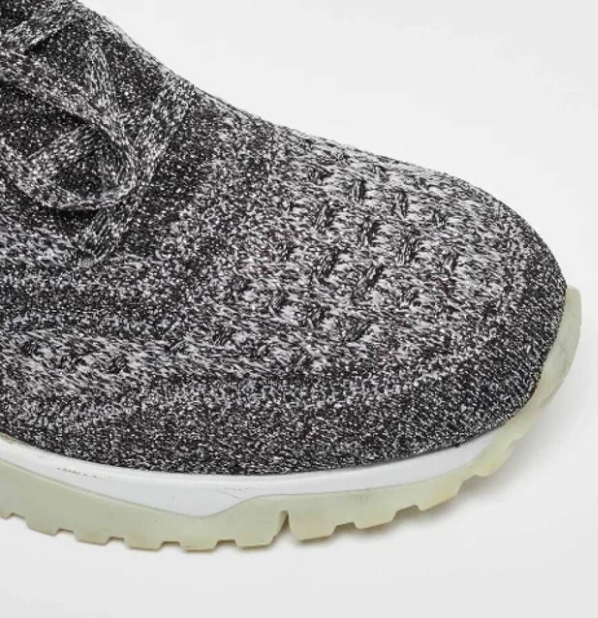 Louis Vuitton Vintage Pre-owned Fabric sneakers Gray Heren