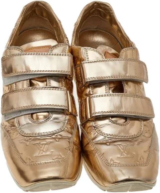 Louis Vuitton Vintage Pre-owned Fabric sneakers Yellow Dames