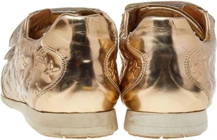 Louis Vuitton Vintage Pre-owned Fabric sneakers Yellow Dames