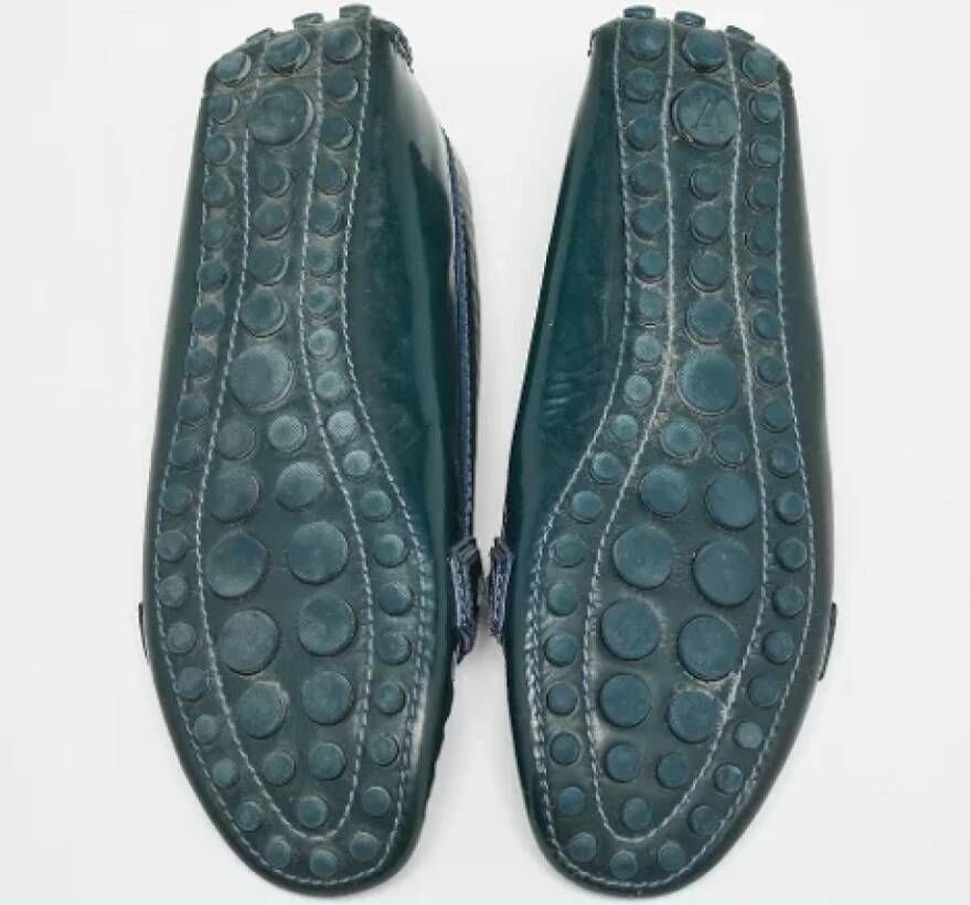 Louis Vuitton Vintage Pre-owned Leather flats Green Dames