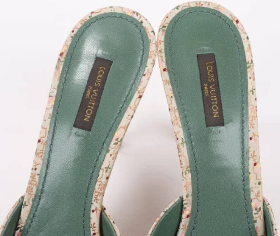 Louis Vuitton Vintage Pre-owned Leather sandals Beige Dames