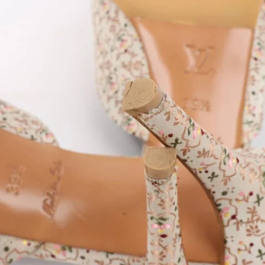 Louis Vuitton Vintage Pre-owned Leather sandals Beige Dames