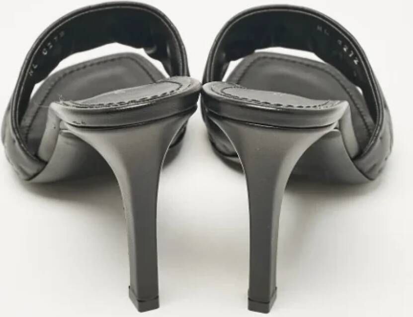 Louis Vuitton Vintage Pre-owned Leather sandals Black Dames