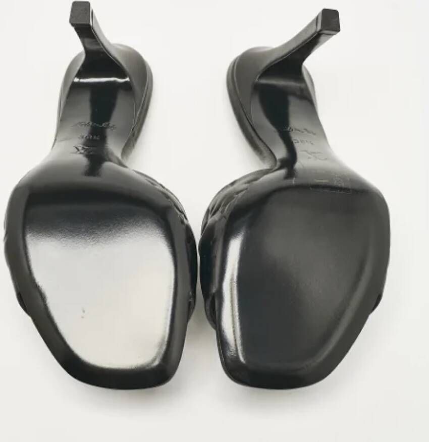 Louis Vuitton Vintage Pre-owned Leather sandals Black Dames