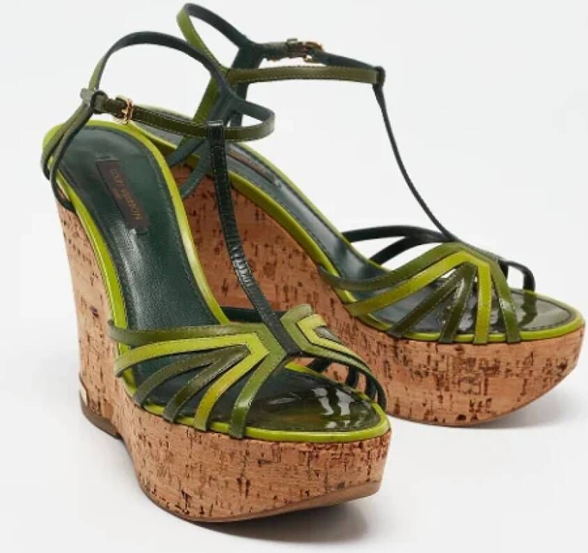 Louis Vuitton Vintage Pre-owned Leather sandals Green Dames