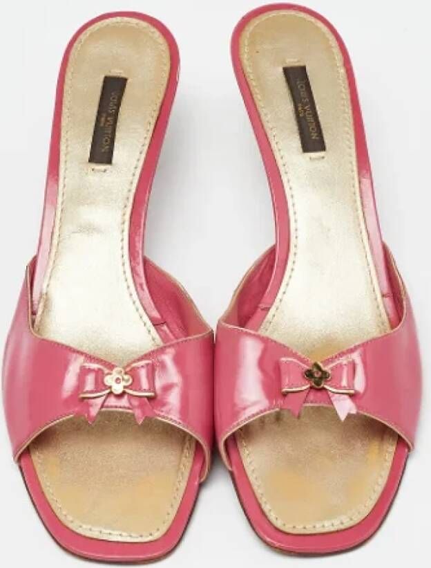 Louis Vuitton Vintage Pre-owned Leather sandals Pink Dames