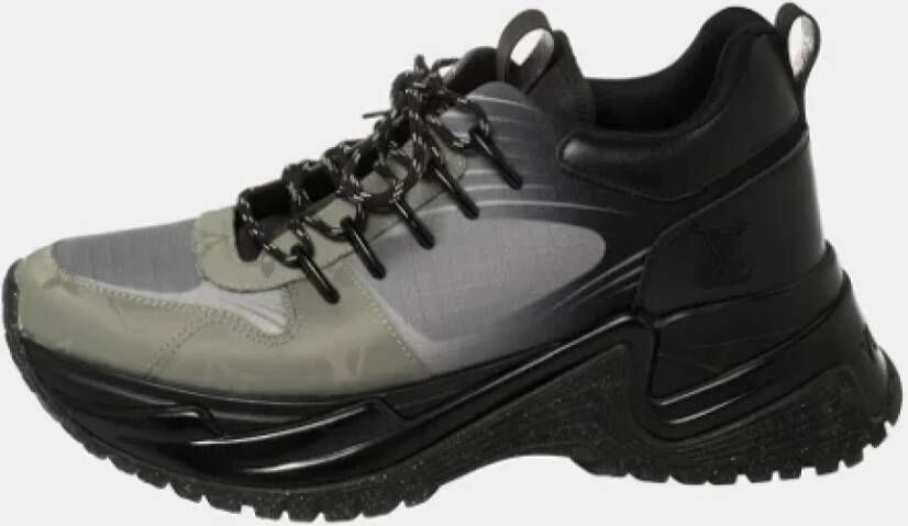 Louis Vuitton Vintage Pre-owned Leather sneakers Black Dames