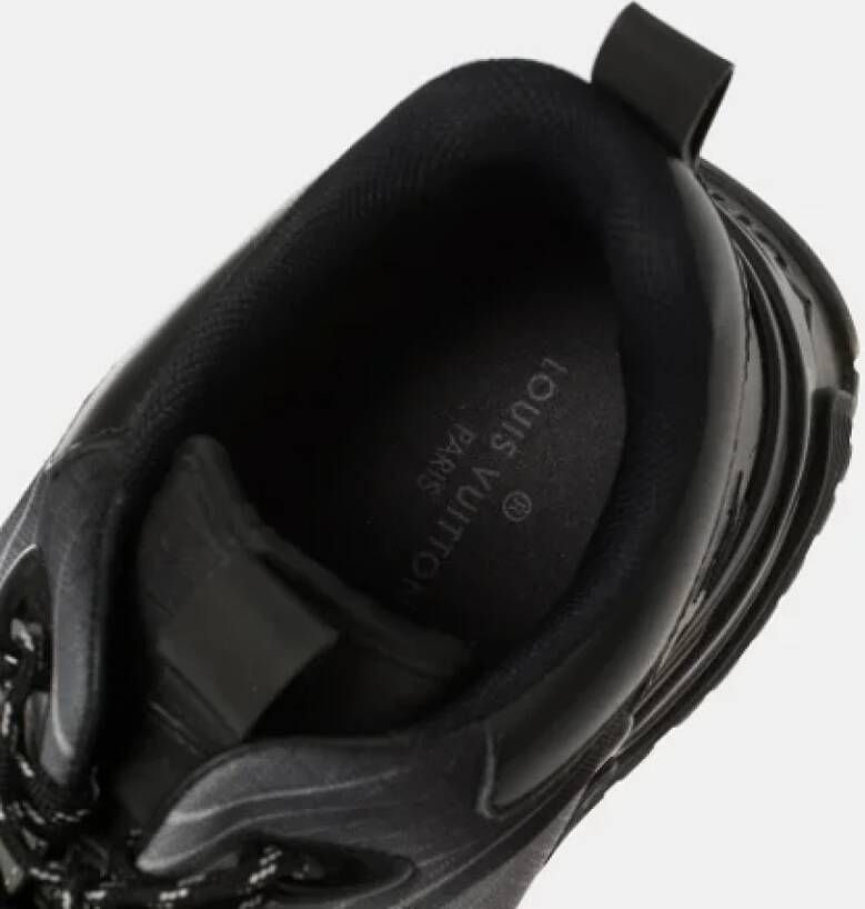 Louis Vuitton Vintage Pre-owned Leather sneakers Black Dames