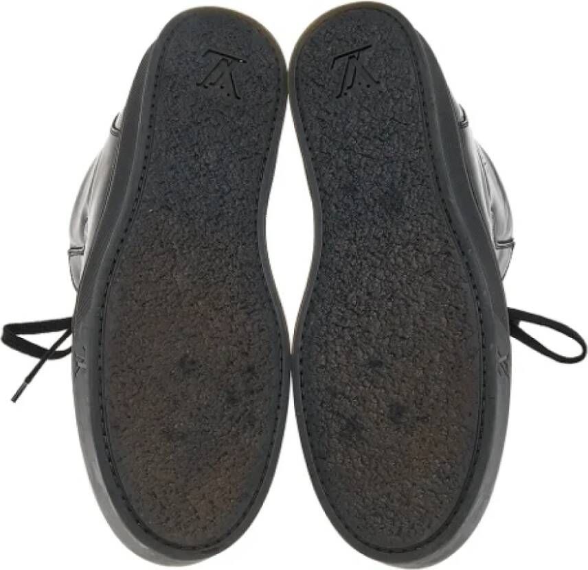 Louis Vuitton Vintage Pre-owned Leather sneakers Black Dames