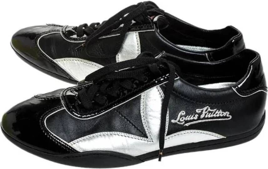 Louis Vuitton Vintage Pre-owned Leather sneakers Black Dames