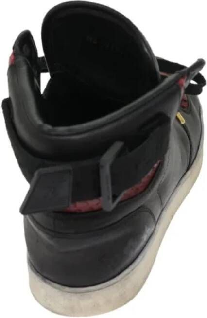 Louis Vuitton Vintage Pre-owned Leather sneakers Black Dames