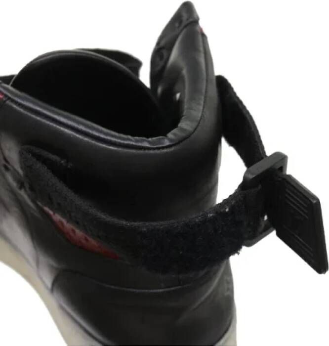 Louis Vuitton Vintage Pre-owned Leather sneakers Black Dames